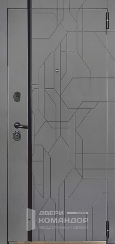 Дверь металлическая входная утепленная с шумоизоляцией №140 - наружная сторона